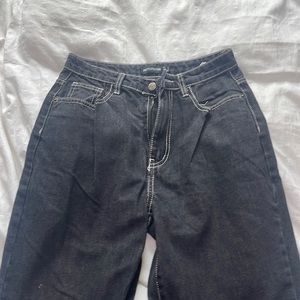 pretty little thing jeans size 4